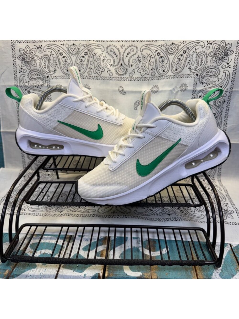 Nike Air Max Interlock Lite White/Green Low Top Lace Up DX3705-102 womans Sz 7